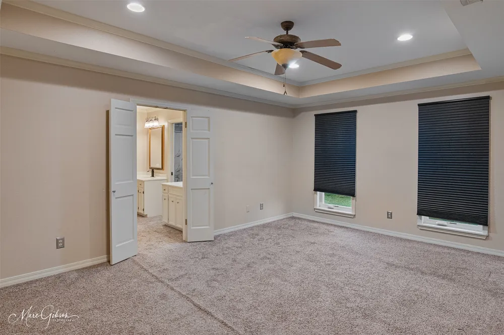 2201 Surrey Lane Bossier City, LA 71111