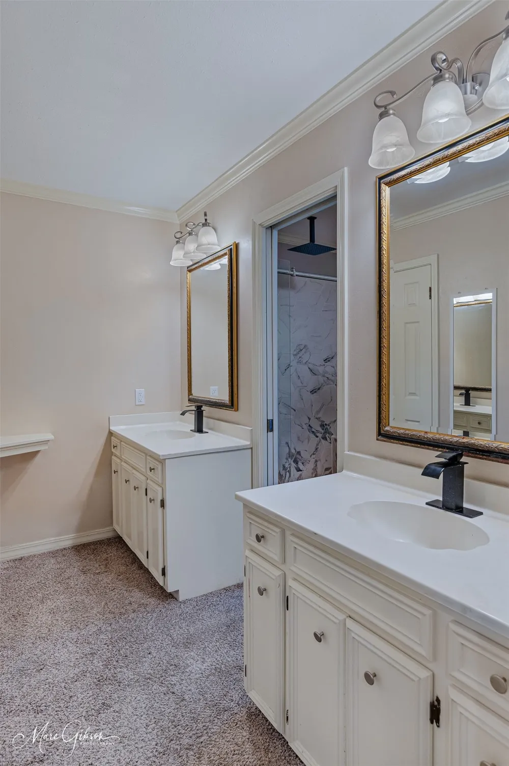 2201 Surrey Lane Bossier City, LA 71111