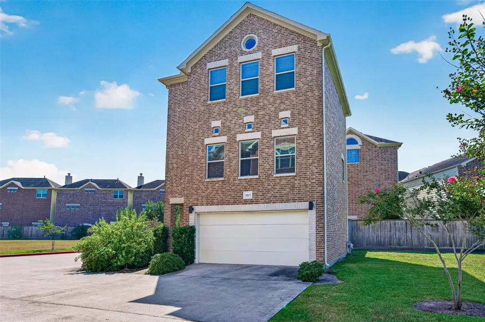 11603 Main Fir Drive Houston, TX 77025