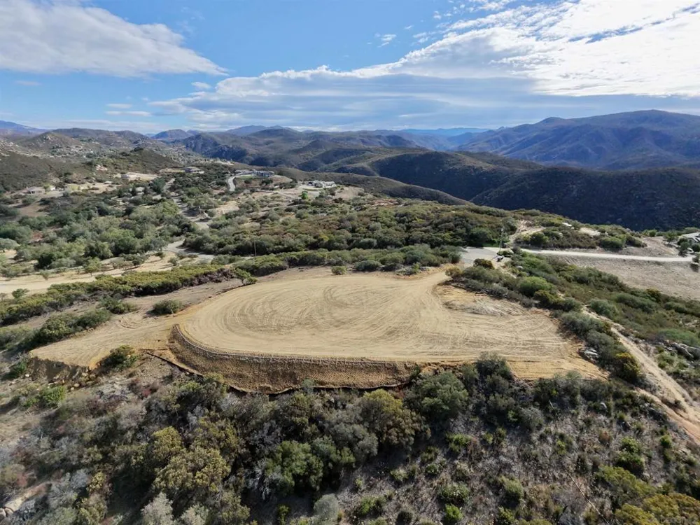 23018 Illahee Court Alpine, CA 91901