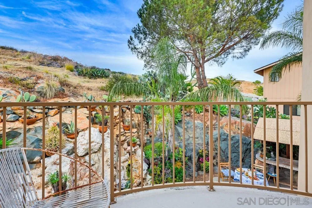 9634 Eucalyptus St Spring Valley, CA 91977