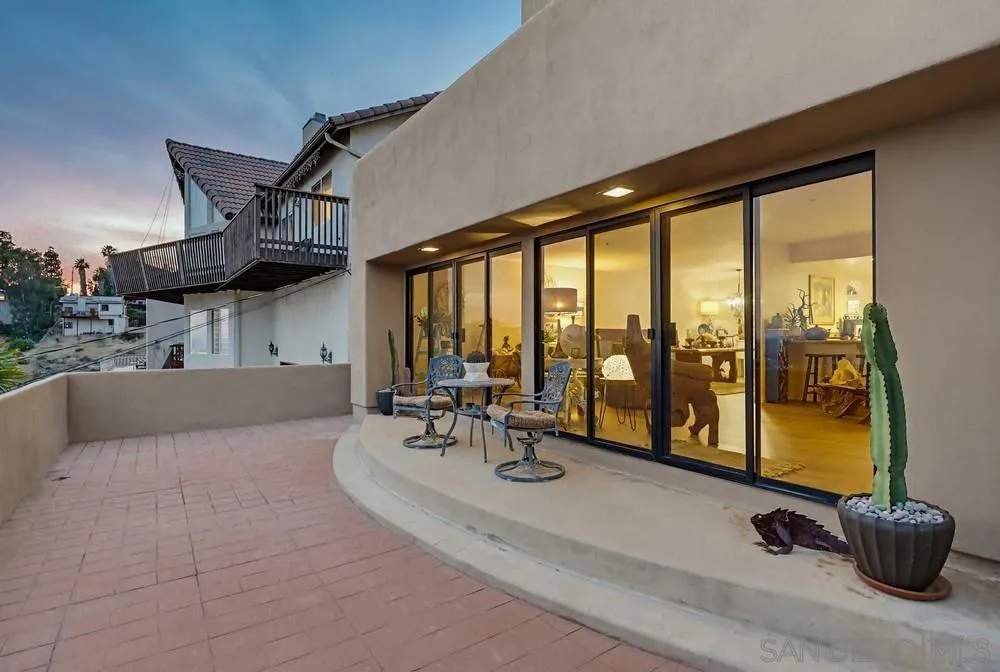 9634 Eucalyptus St Spring Valley, CA 91977