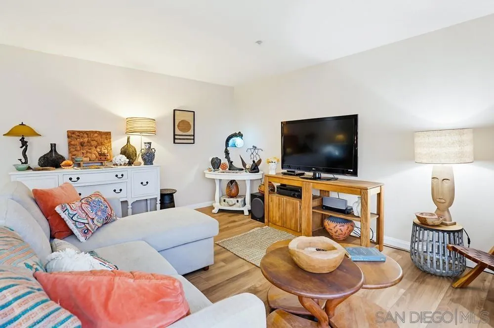 9634 Eucalyptus St Spring Valley, CA 91977