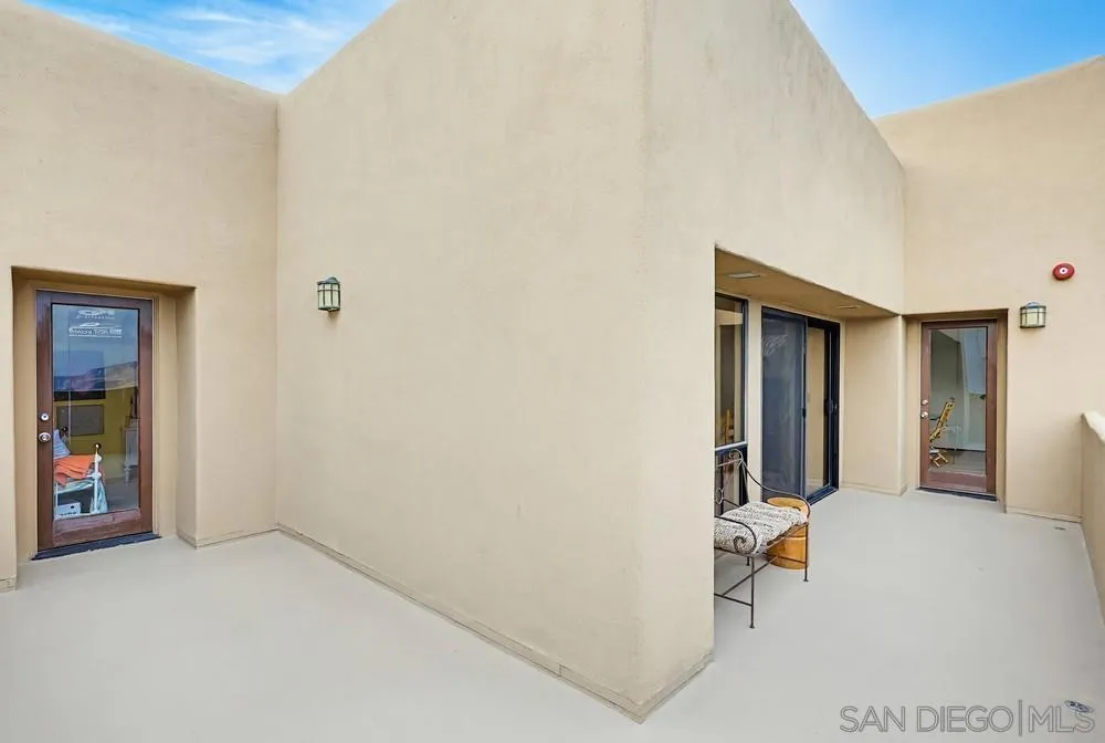 9634 Eucalyptus St Spring Valley, CA 91977