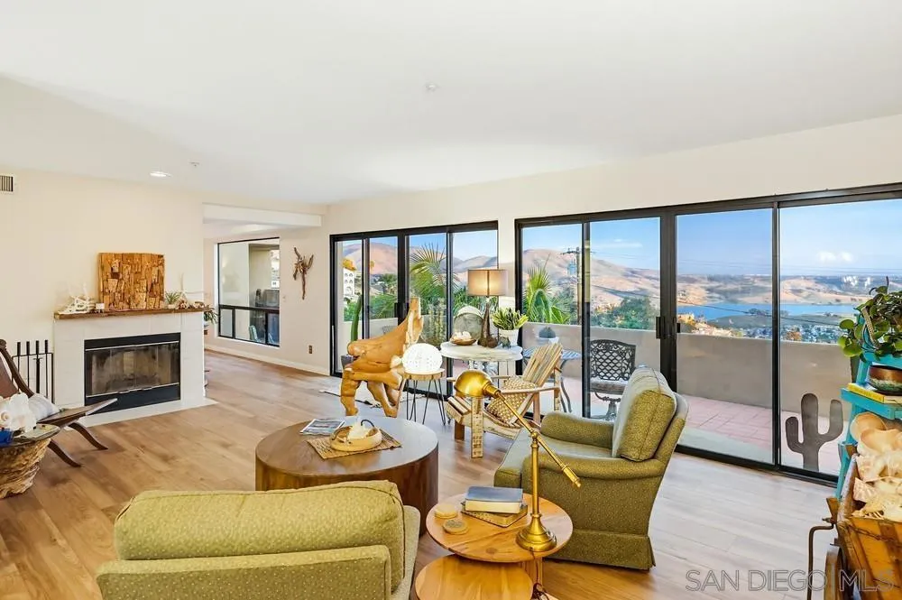 9634 Eucalyptus St Spring Valley, CA 91977