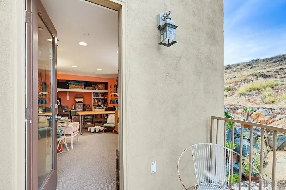9634 Eucalyptus St Spring Valley, CA 91977
