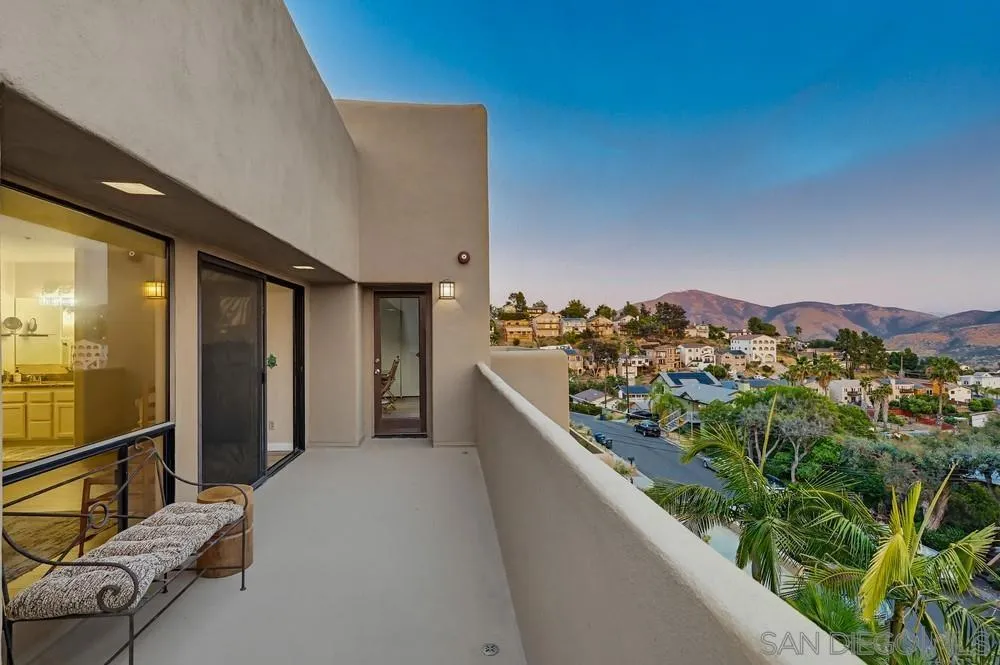 9634 Eucalyptus St Spring Valley, CA 91977