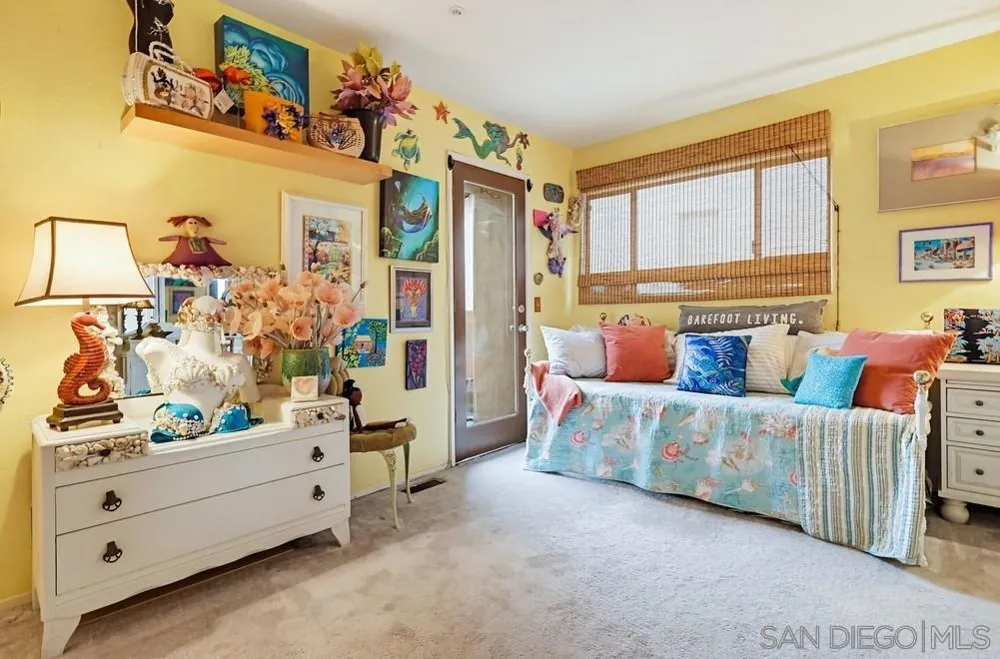 9634 Eucalyptus St Spring Valley, CA 91977