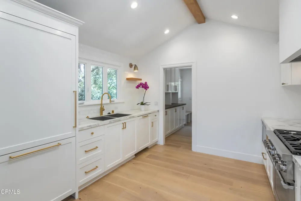 75 Grace Terrace Pasadena, CA 91105