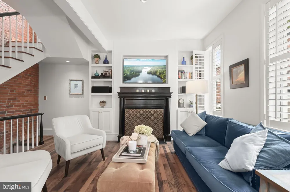 1531 KINGMAN PLACE NW Washington, DC 20005