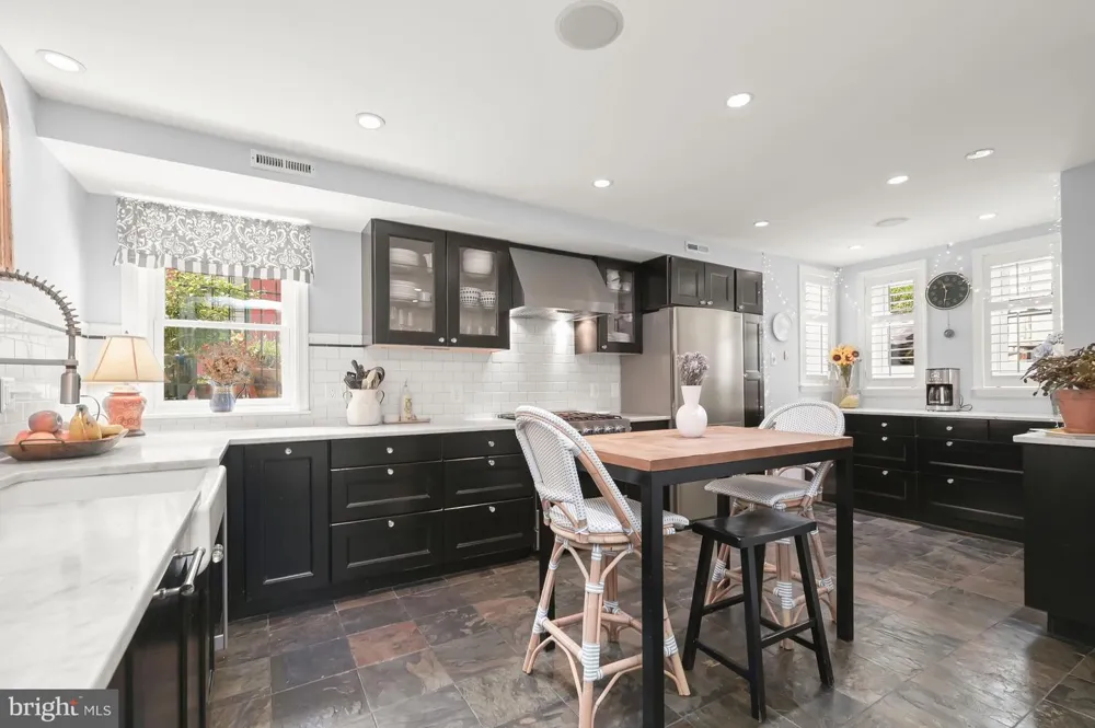 1531 KINGMAN PLACE NW Washington, DC 20005