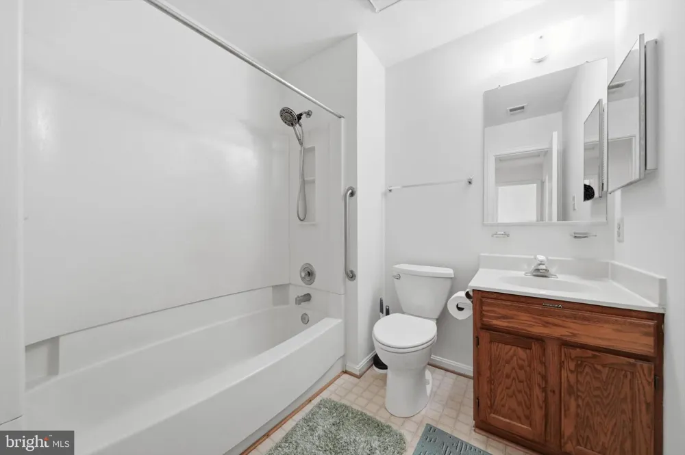 6305 JUANITA COURT Suitland, MD 20746