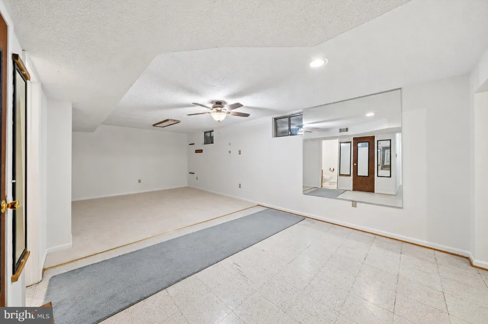 6305 JUANITA COURT Suitland, MD 20746