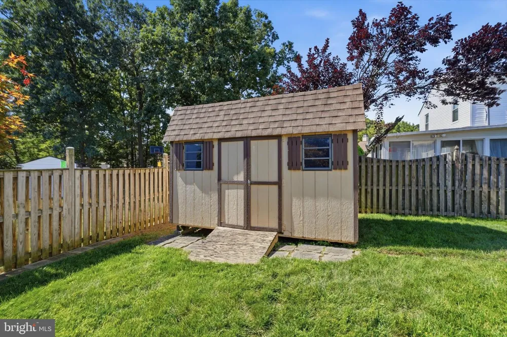 6305 JUANITA COURT Suitland, MD 20746