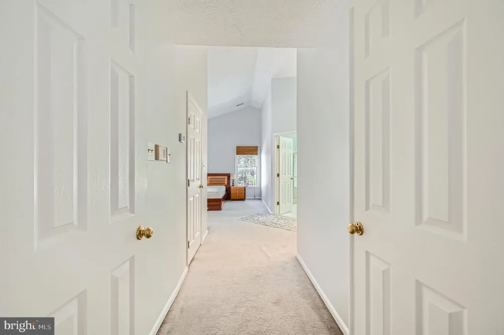 8 SAPPHIRE HILL COURT Baltimore, MD 21209