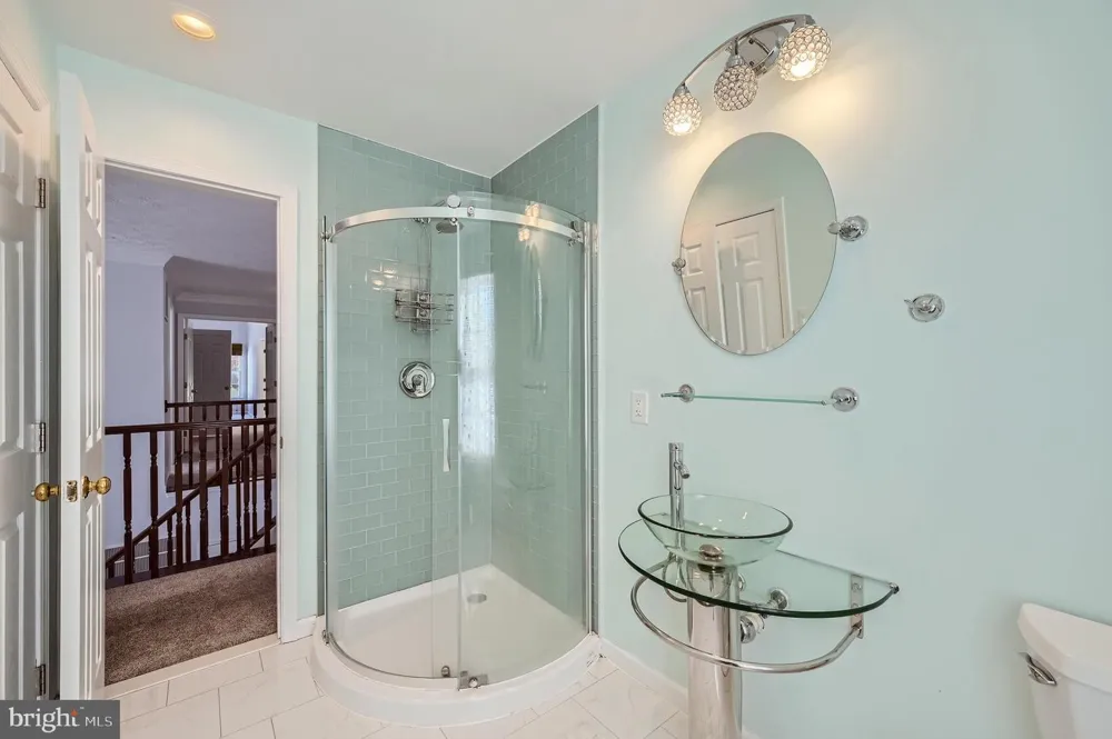 8 SAPPHIRE HILL COURT Baltimore, MD 21209