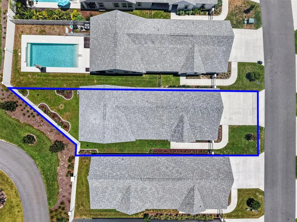 2005 SANTINO AVENUE The Villages, FL 34762