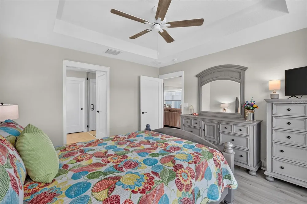 2005 SANTINO AVENUE The Villages, FL 34762