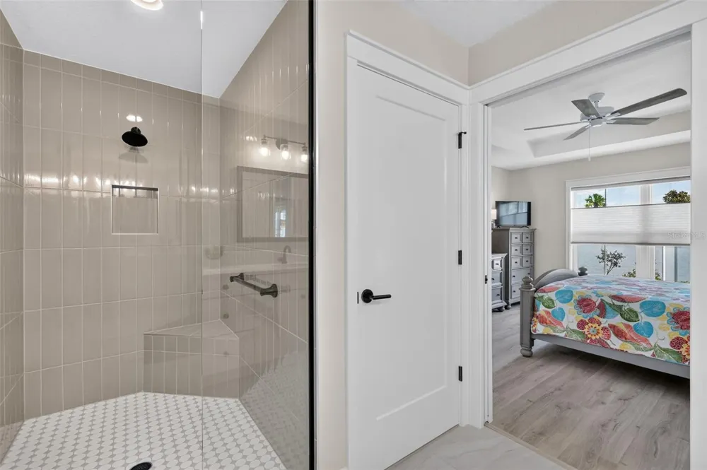 2005 SANTINO AVENUE The Villages, FL 34762