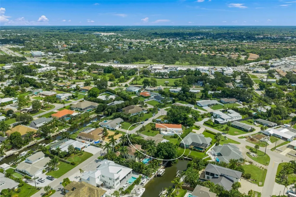 1820 STANFORD LANE Sarasota, FL 34231