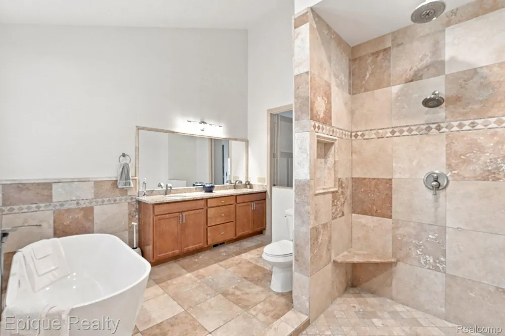 1420 Yosemite Boulevard Birmingham City, MI 48009