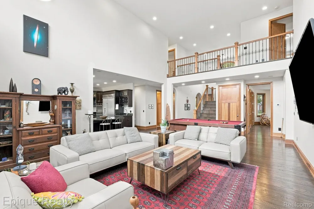 1420 Yosemite Boulevard Birmingham City, MI 48009