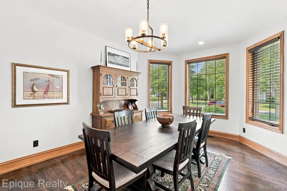 1420 Yosemite Boulevard Birmingham City, MI 48009