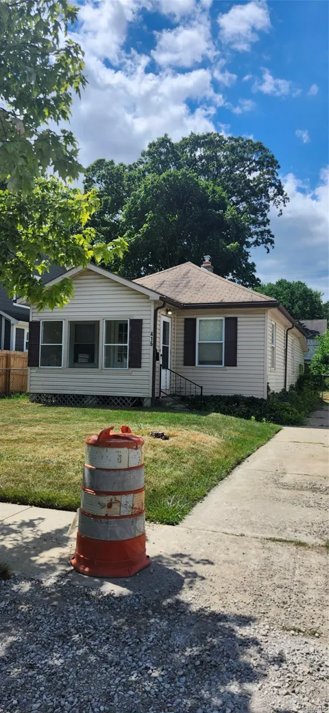 415 Gainsborough Avenue