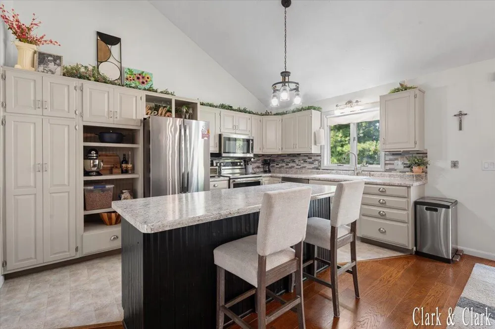 1030 Par Drive Sherman Township, MI 48893