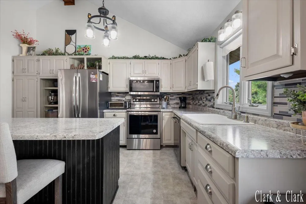 1030 Par Drive Sherman Township, MI 48893