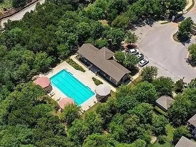 9512 Solana Vista Loop #B Austin, TX 78750