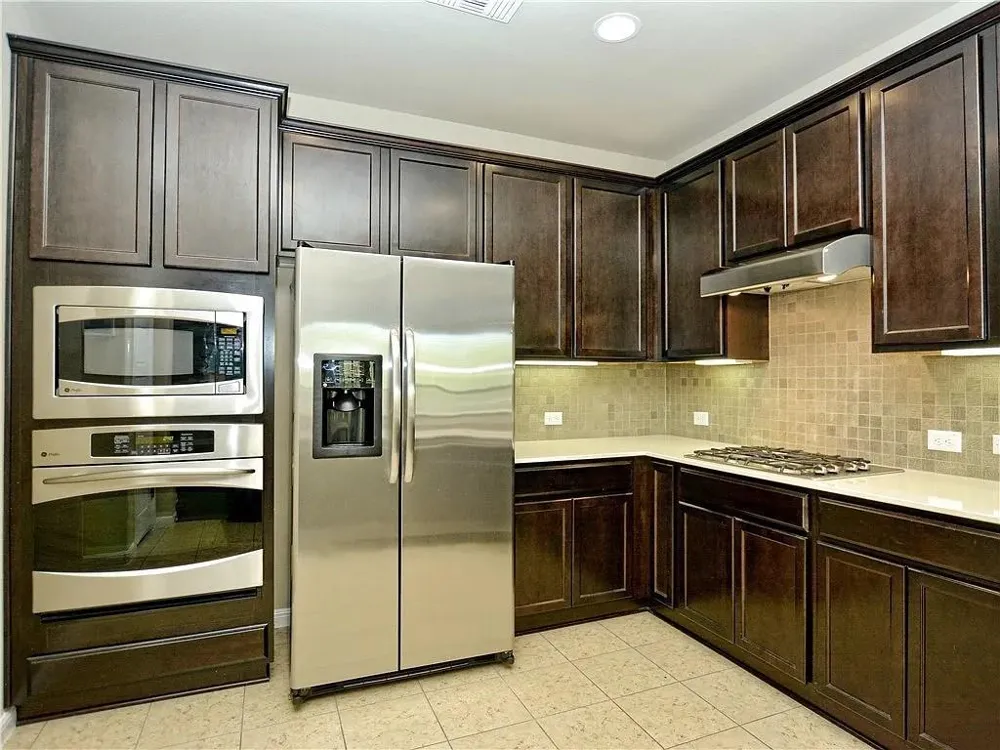 9512 Solana Vista Loop #B Austin, TX 78750