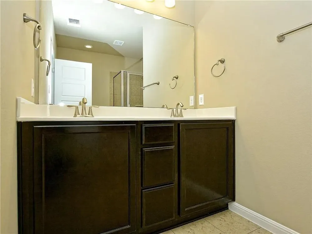 9512 Solana Vista Loop #B Austin, TX 78750
