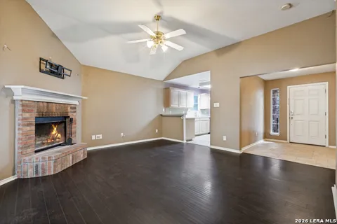 9651 EMERALD PL