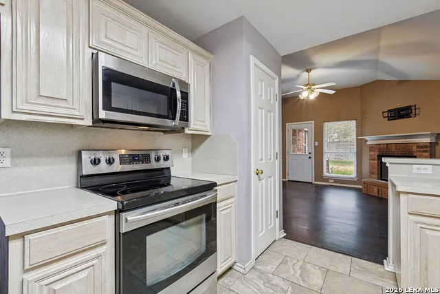 9651 EMERALD PL San Antonio, TX 78245