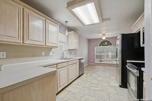 9651 EMERALD PL San Antonio, TX 78245