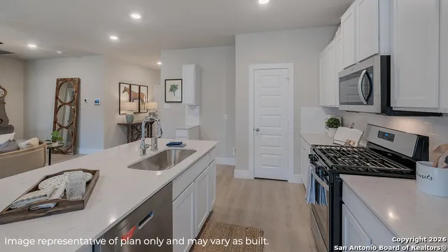 20821 Stonework Spur San Antonio, TX 78266
