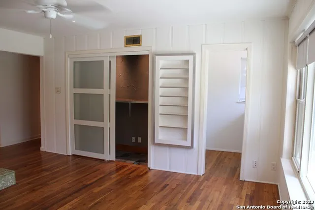 140 ARVIN DR San Antonio, TX 78209