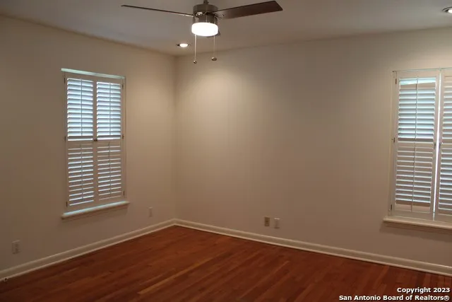 140 ARVIN DR San Antonio, TX 78209