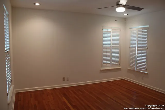 140 ARVIN DR San Antonio, TX 78209