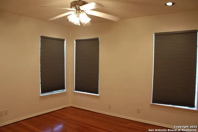 140 ARVIN DR San Antonio, TX 78209