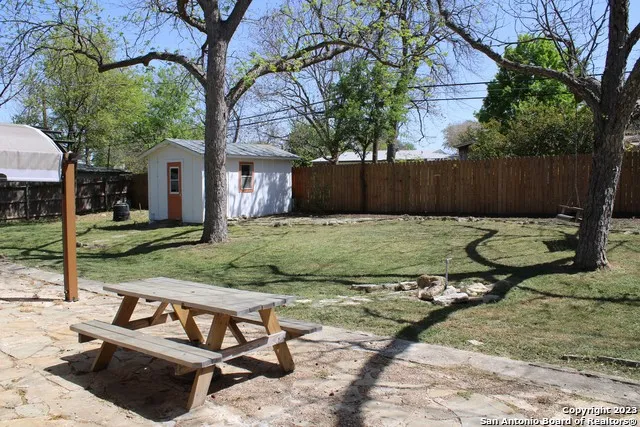 140 ARVIN DR San Antonio, TX 78209