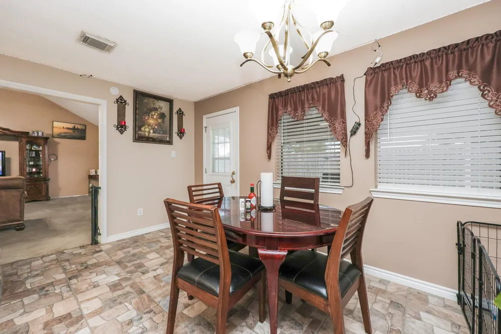5233 Ridgecrest Drive La Porte, TX 77571