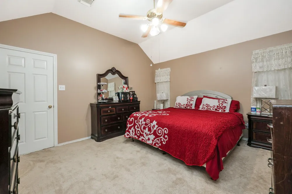 5233 Ridgecrest Drive La Porte, TX 77571