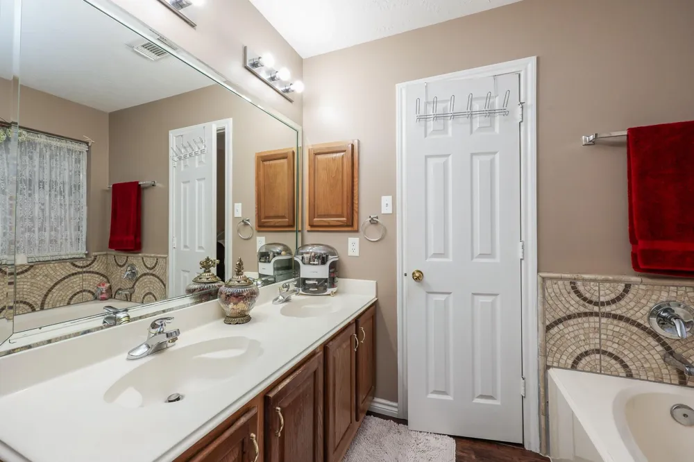 5233 Ridgecrest Drive La Porte, TX 77571