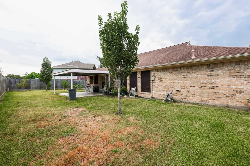 5233 Ridgecrest Drive La Porte, TX 77571