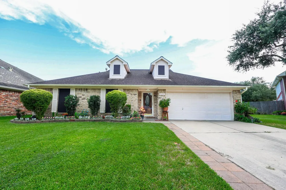 5233 Ridgecrest Drive La Porte, TX 77571