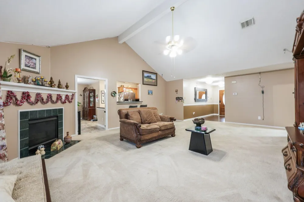 5233 Ridgecrest Drive La Porte, TX 77571