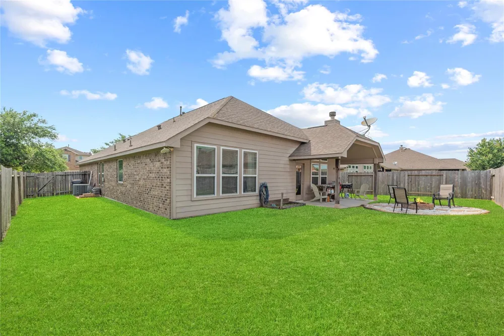 16014 Mark Crest Drive Hockley, TX 77447