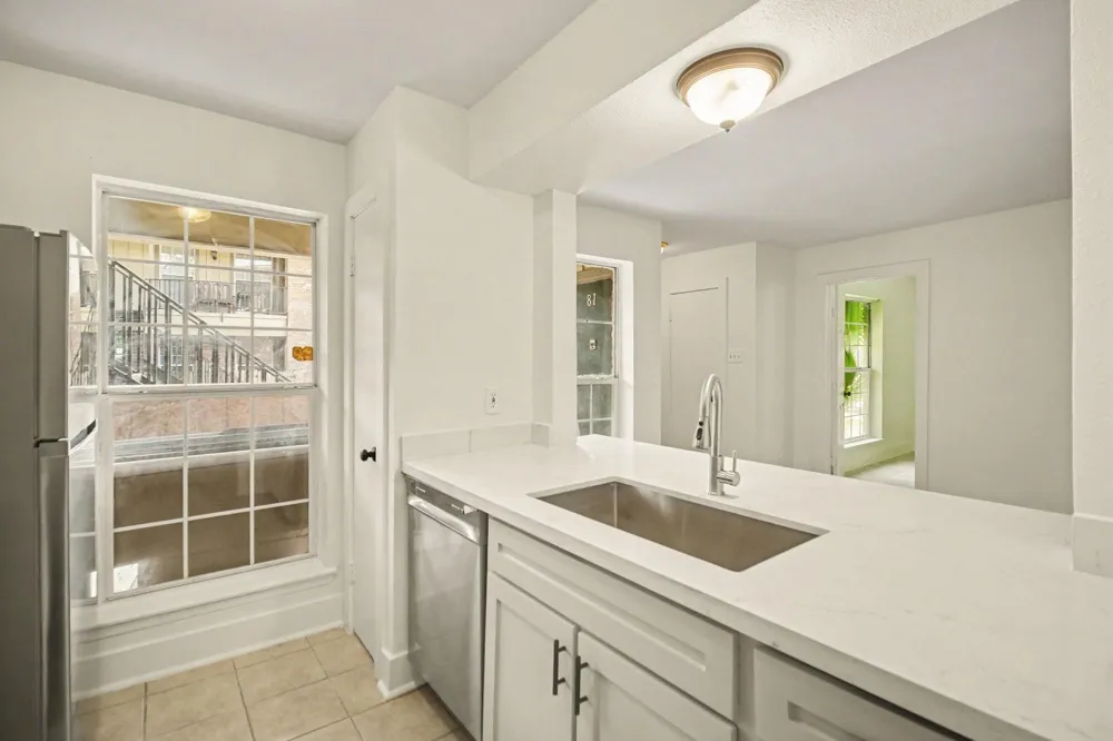 5704 Edgemoor Drive #81 Houston, TX 77081